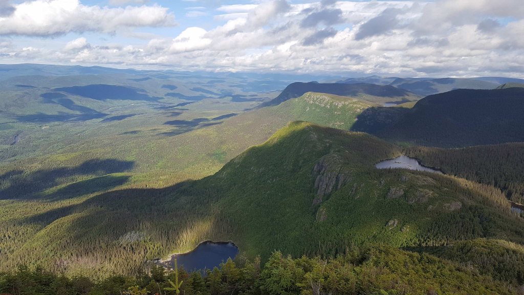 8 sentiers difficiles au Québec